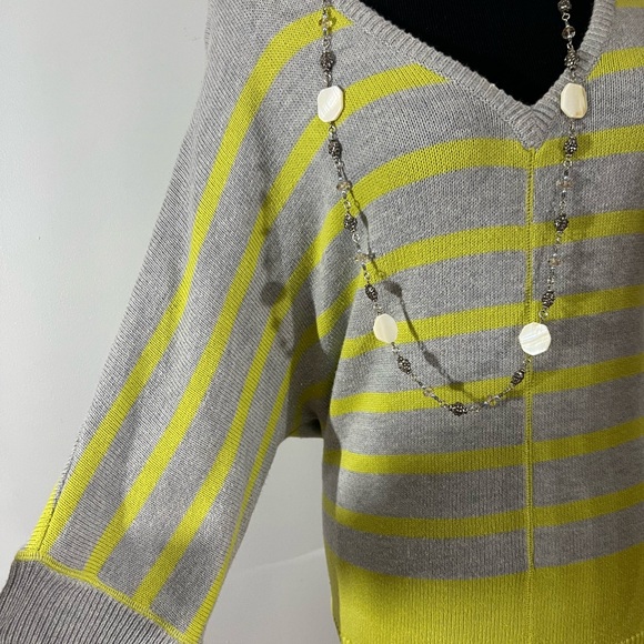 Chic V-Neck Striped Sweater - Gray and Yellow - Picture 6 of 8